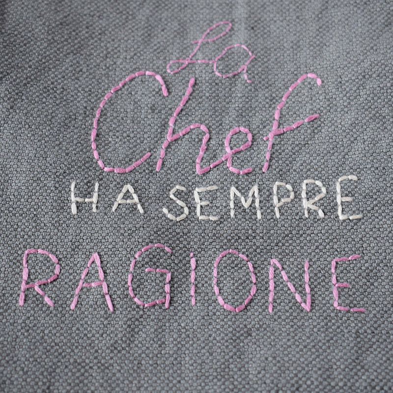 Adjustable Brown Apron with Pockets - “La Chef Ha Sempre Ragione” embroidery - Apron with Adjustable Strap